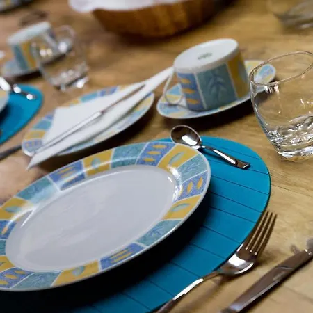 Maxija - Palm Bed & Breakfast *